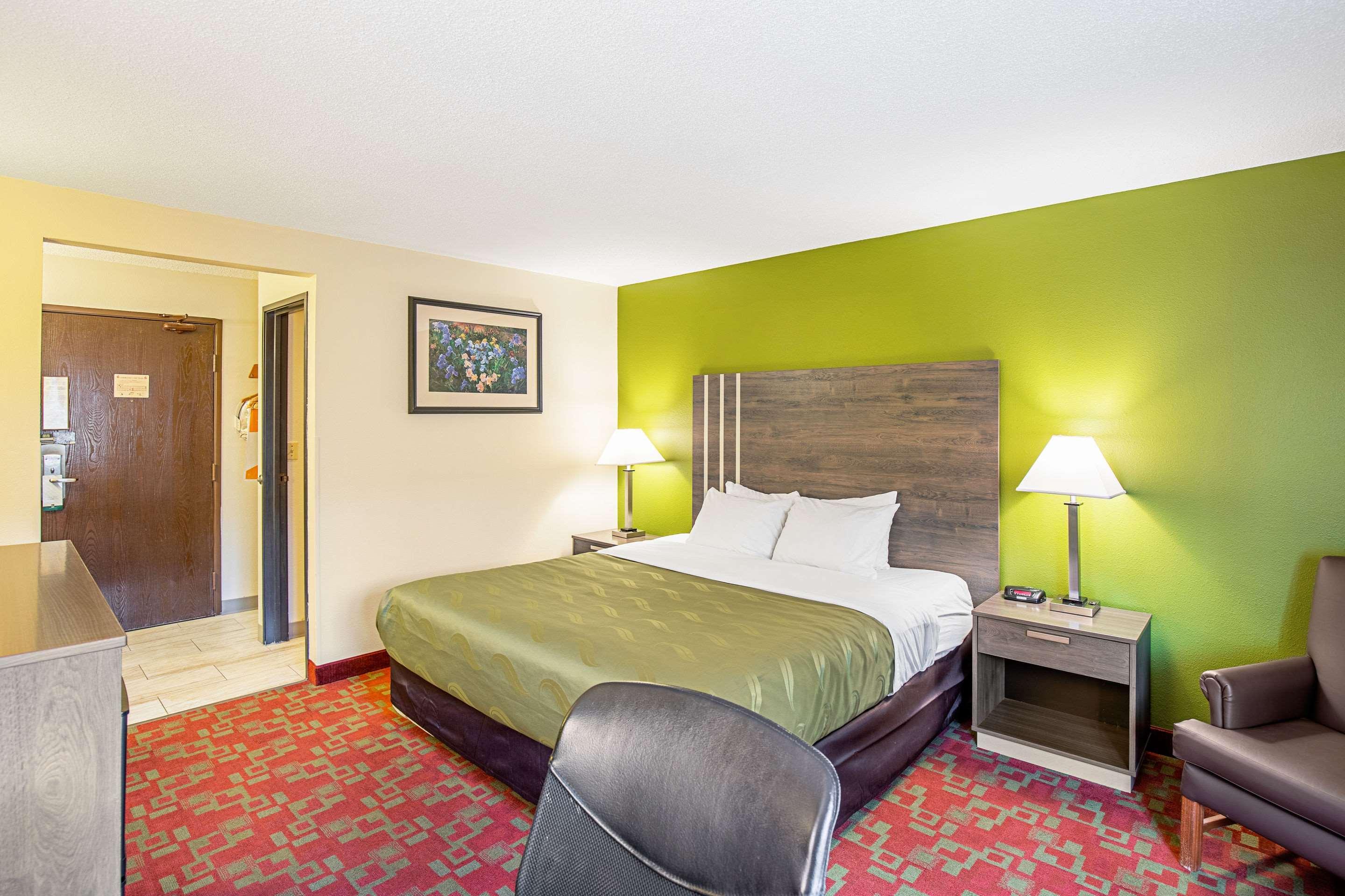Quality Inn & Suites Milwaukee Eksteriør bilde