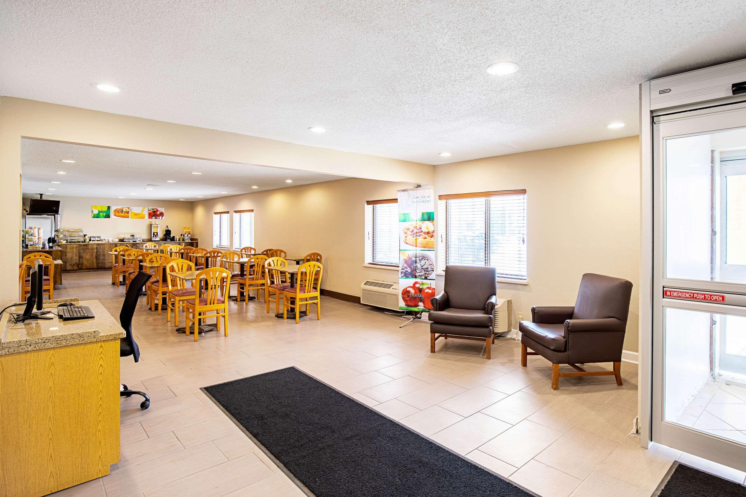 Quality Inn & Suites Milwaukee Eksteriør bilde