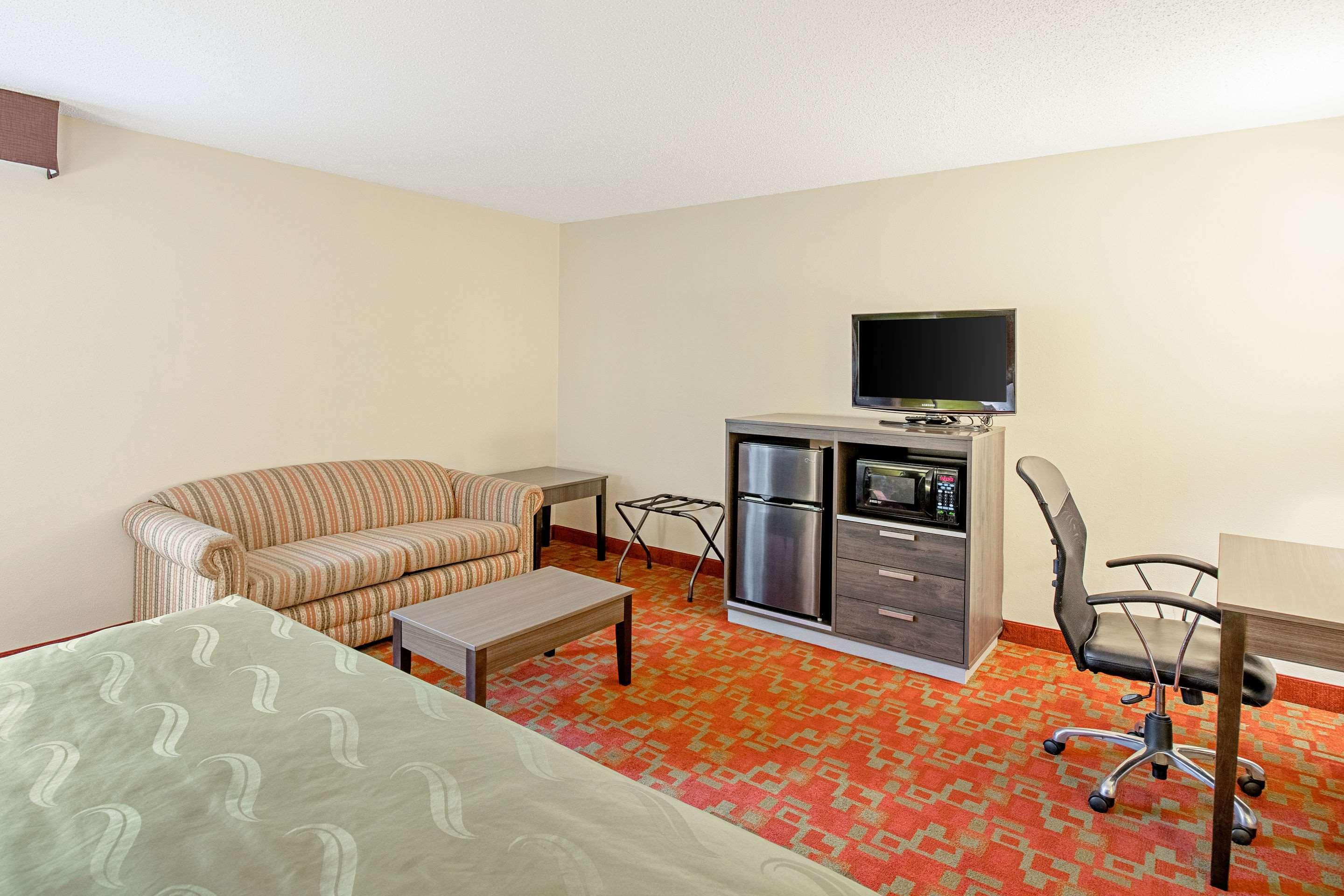 Quality Inn & Suites Milwaukee Eksteriør bilde