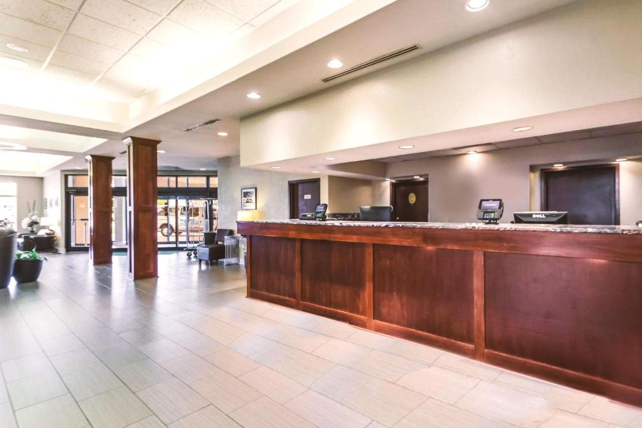 Quality Inn & Suites Milwaukee Eksteriør bilde