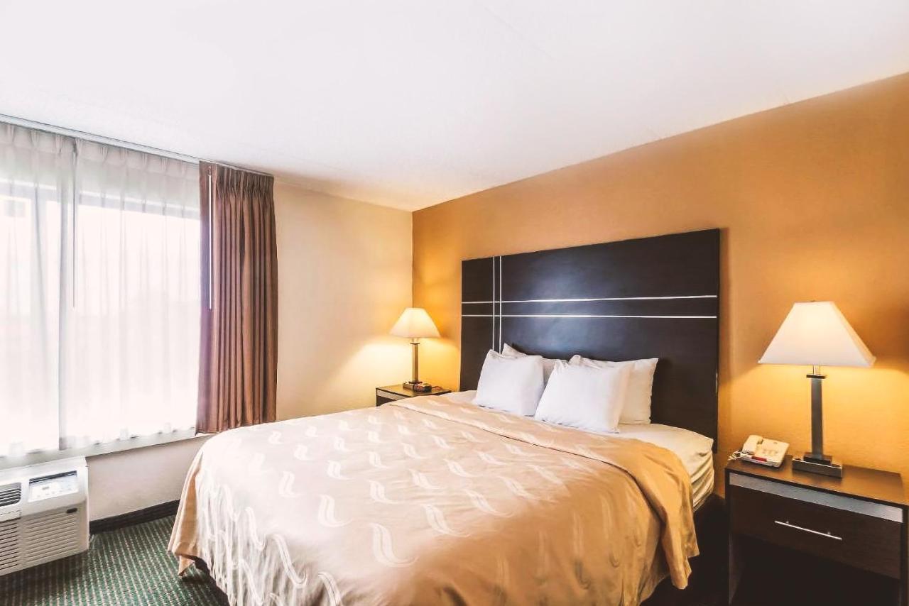 Quality Inn & Suites Milwaukee Eksteriør bilde