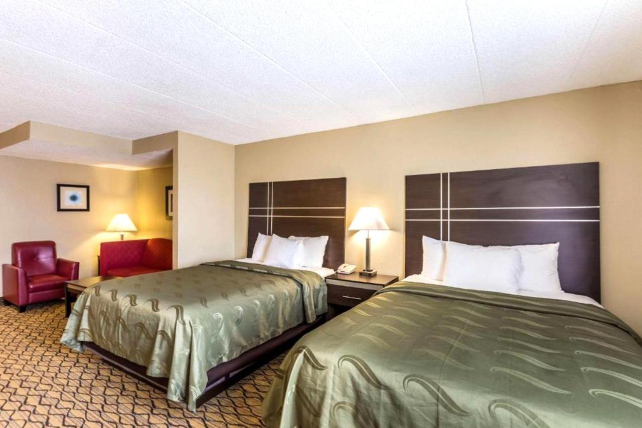 Quality Inn & Suites Milwaukee Eksteriør bilde