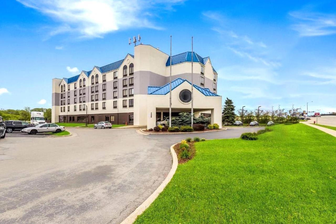 Quality Inn & Suites Milwaukee Eksteriør bilde