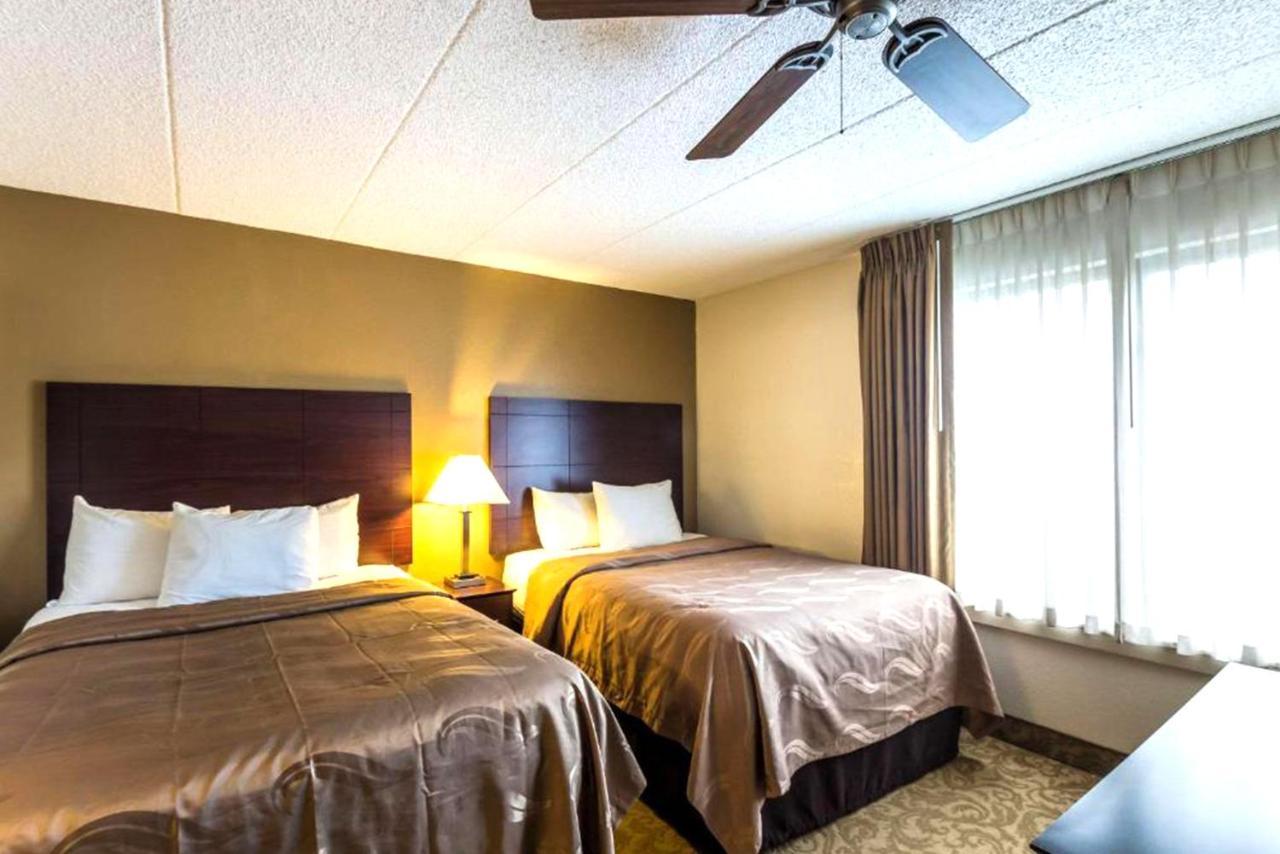 Quality Inn & Suites Milwaukee Eksteriør bilde