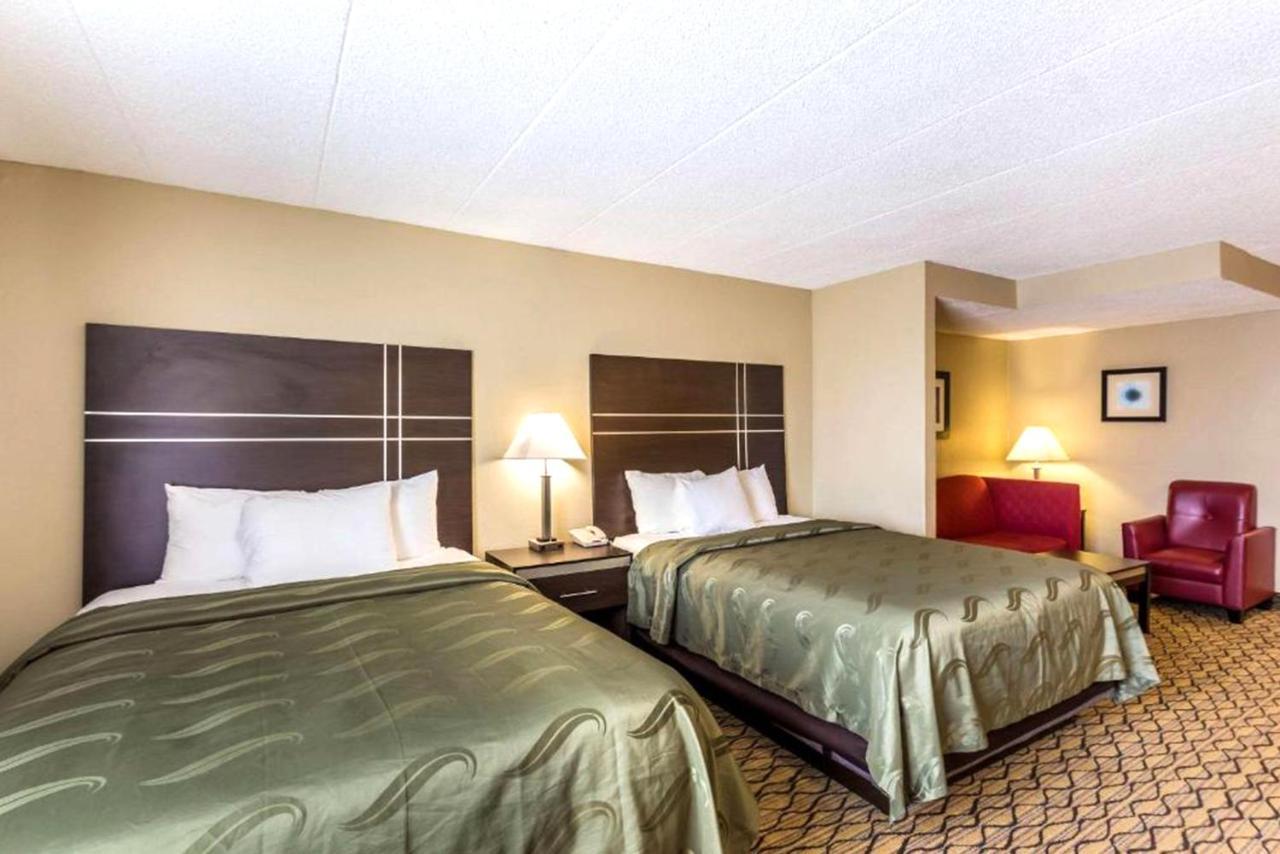 Quality Inn & Suites Milwaukee Eksteriør bilde