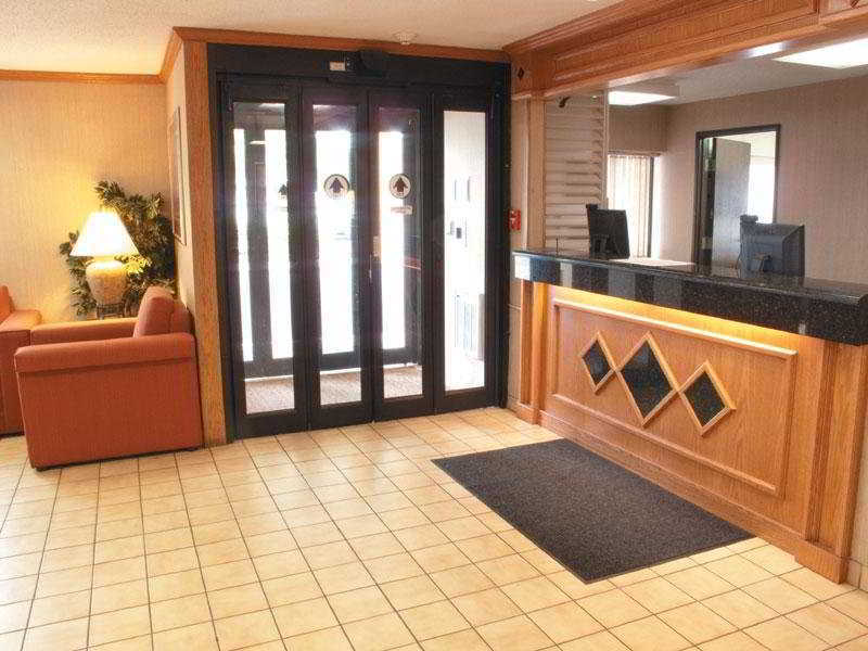 Quality Inn & Suites Milwaukee Interiør bilde