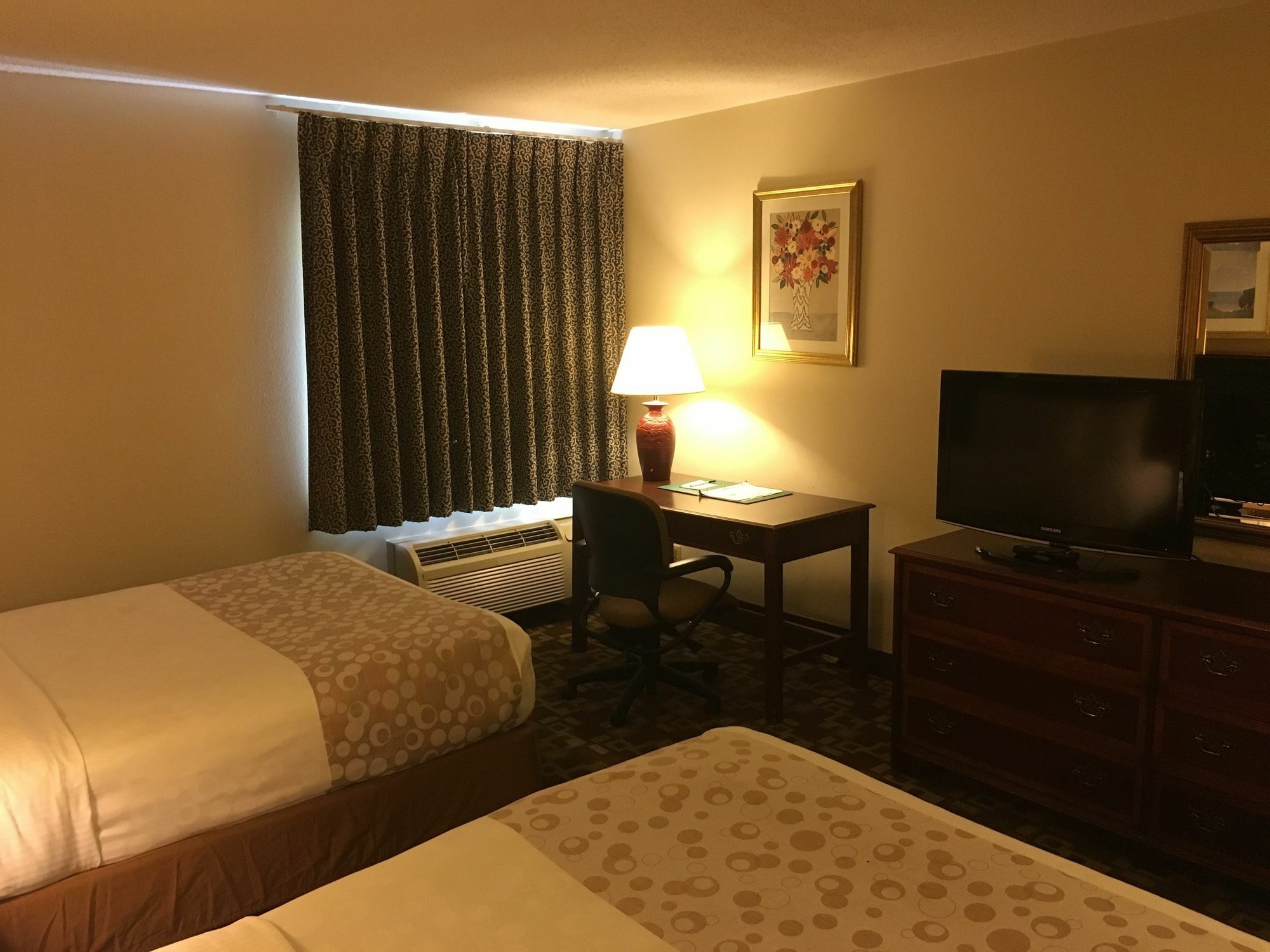 Quality Inn & Suites Milwaukee Eksteriør bilde